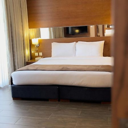 The Seventh Star Hotel Suites Амман Екстер'єр фото