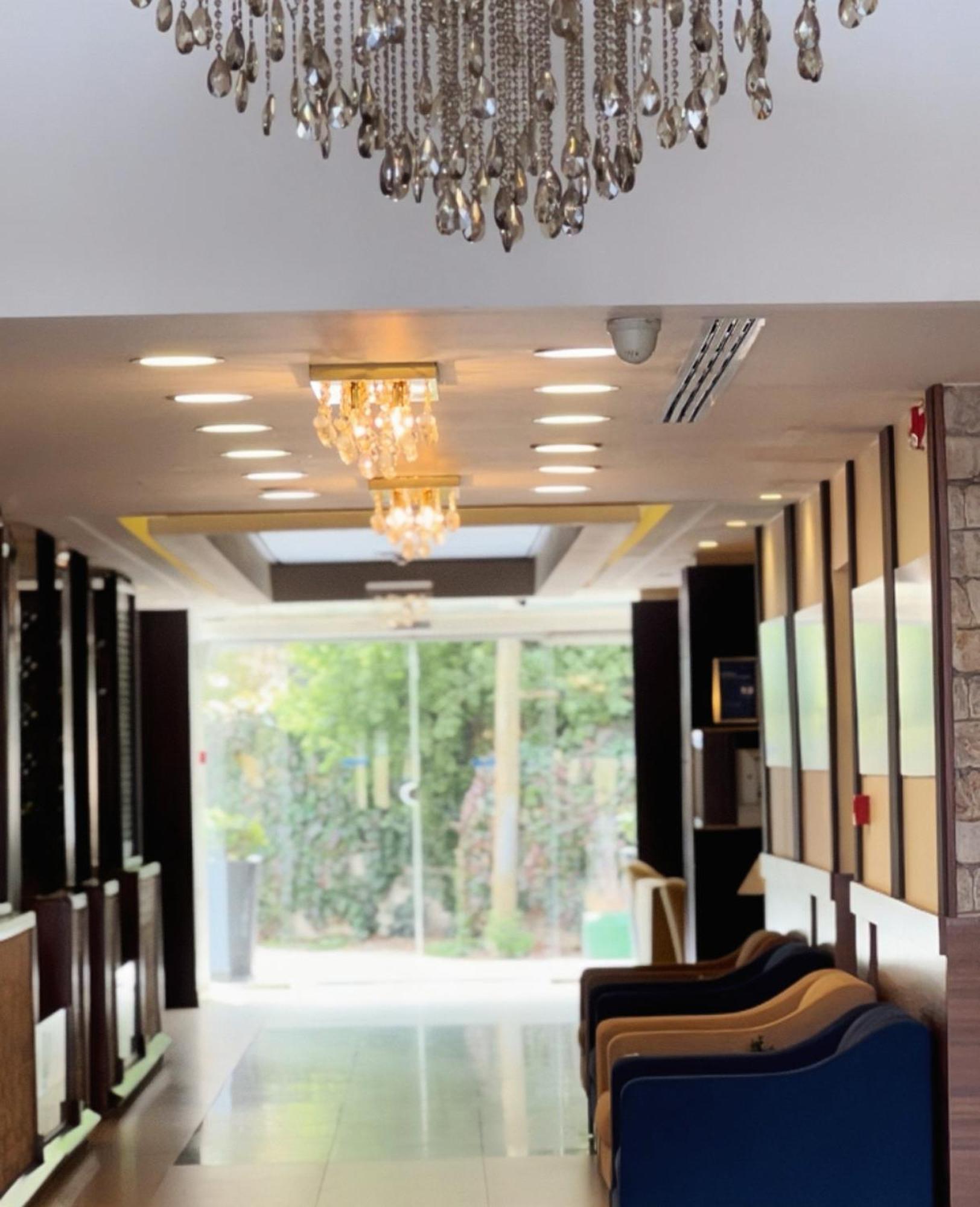 The Seventh Star Hotel Suites Амман Екстер'єр фото