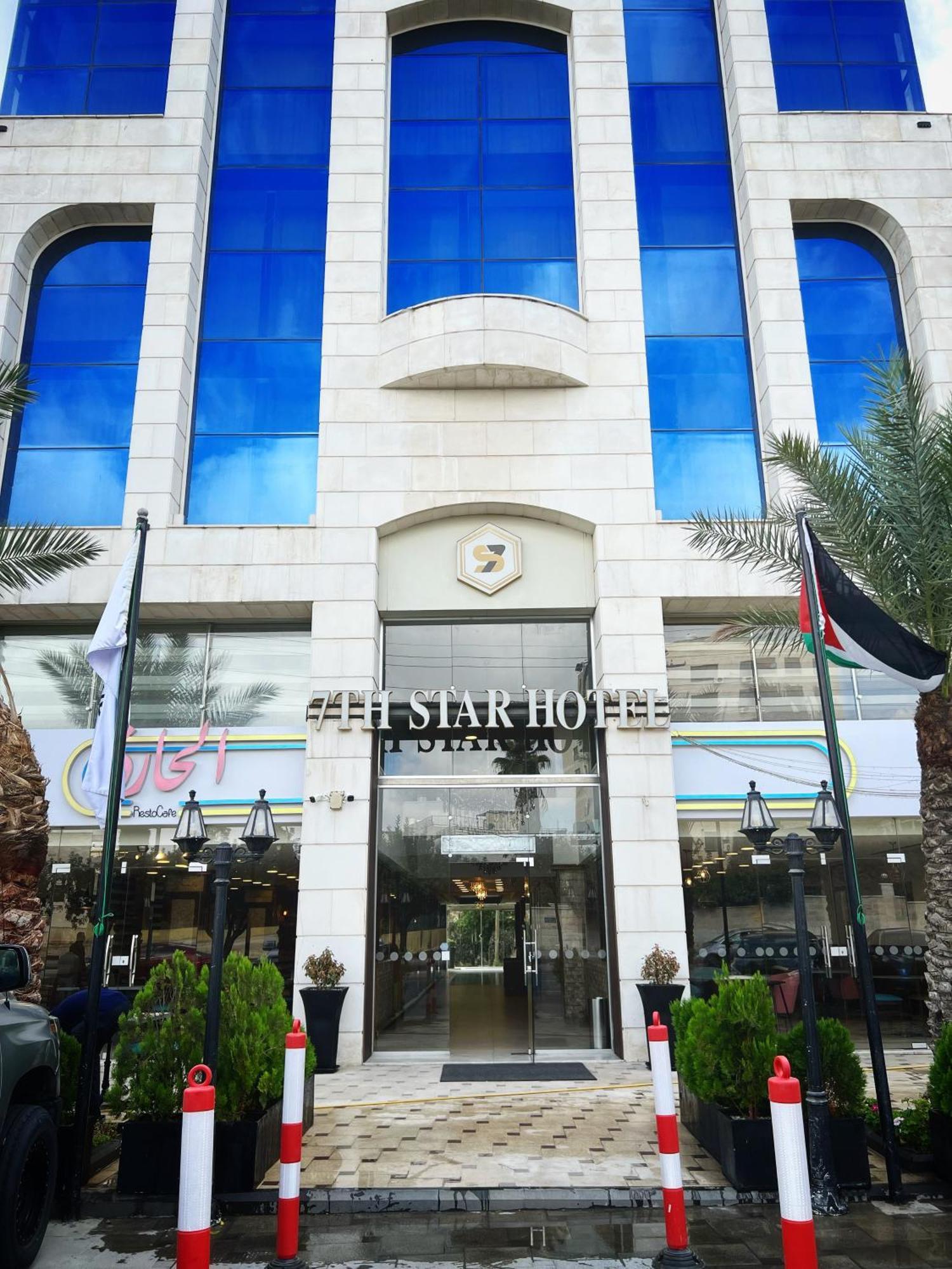 The Seventh Star Hotel Suites Амман Екстер'єр фото