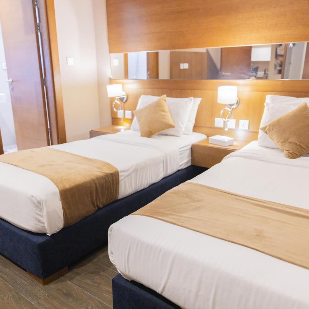The Seventh Star Hotel Suites Амман Екстер'єр фото